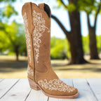 White Diamonds Women's Embroidered Square Toe Rodeo Cowgirl Boots – Honey
