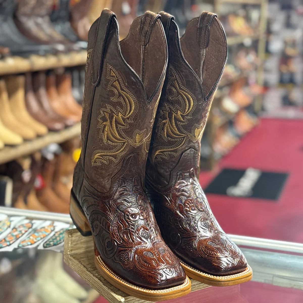 White Diamonds Women's Hand-Tooled Leather Square Toe Rodeo Cowgirl Boots – Brown