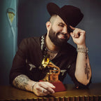 Silverton Men 200X Estilo Carin Leon con Plumas Western Cowboy Felt Hat - Black