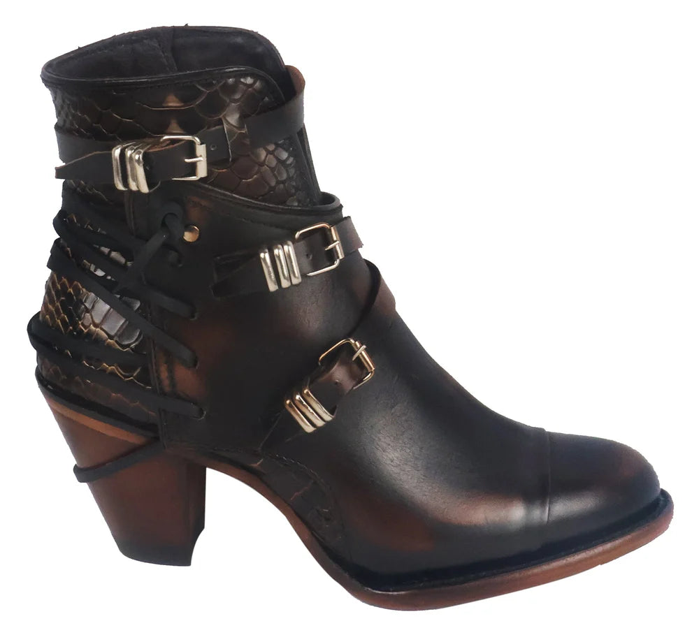 Women´s Silverton Crue All Leather Round Toe Short Boots-Desert