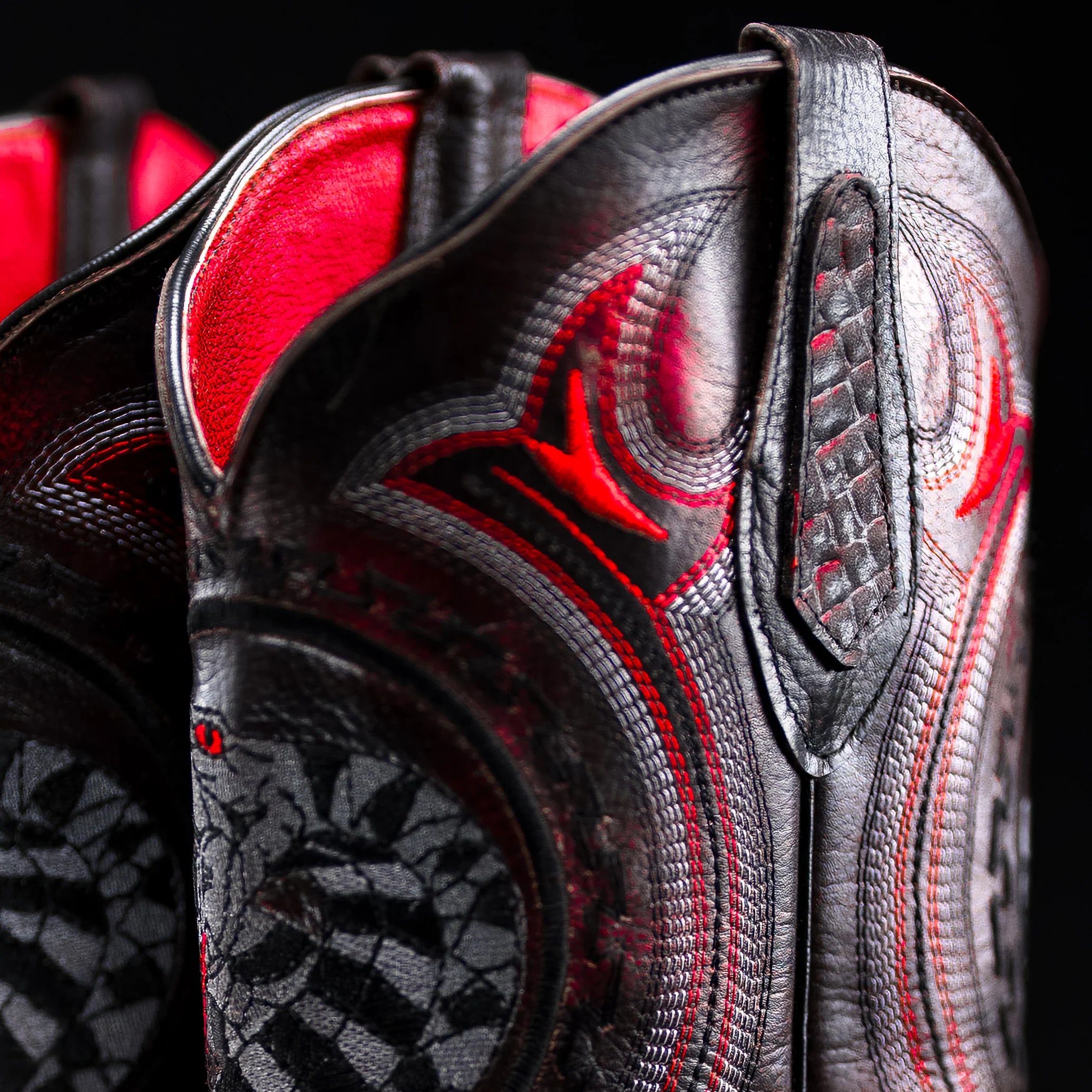 Stitched shaft detail on men’s python snakeskin cowboy boots