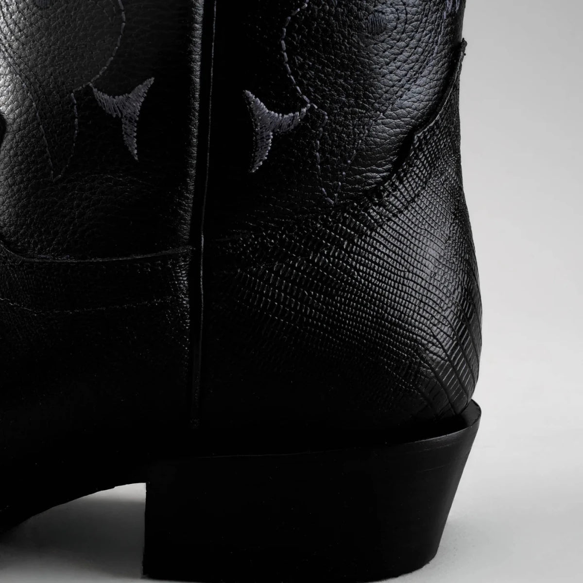 Joe Boots Men”s Lizard Tribute J Toe Cowboy Boots and Belt Combo–Black - OriginalWestern.com