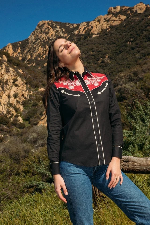 Ladies Cotton Black Embroidered Western Shirt With Suede