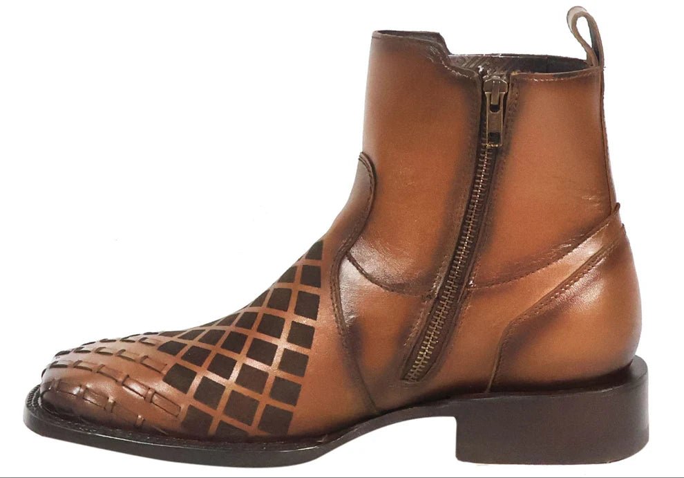 Men´s Silverton Jerry All Leather Wide Square Toe Short Boots - Honey - OriginalWestern.com