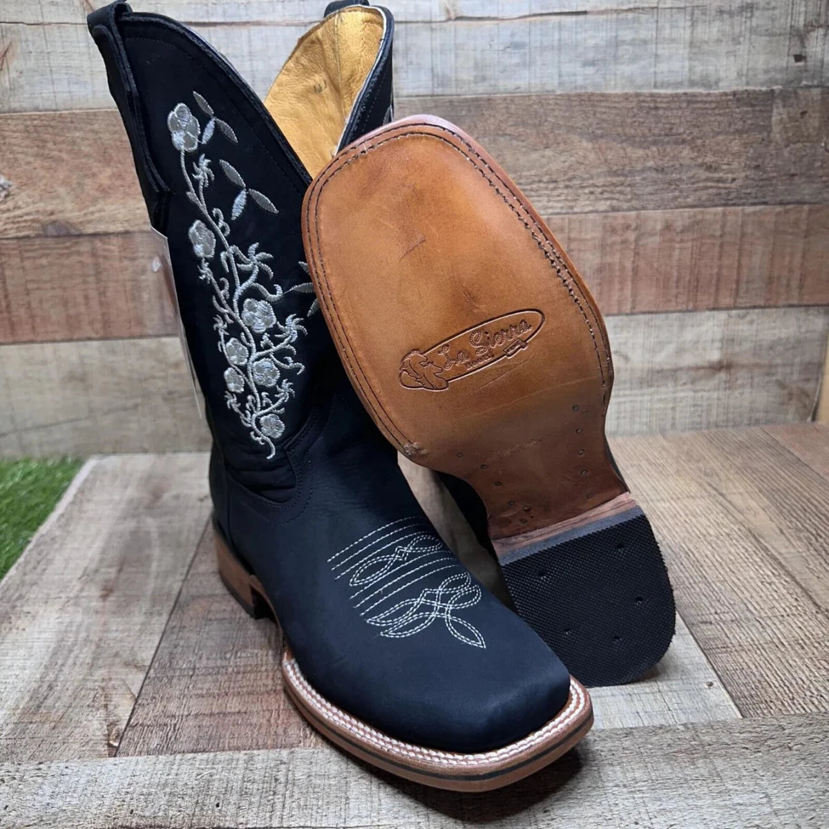 Women's Western Cowgirl Wide Calf Boot Est. 713 Black - OriginalWestern.com